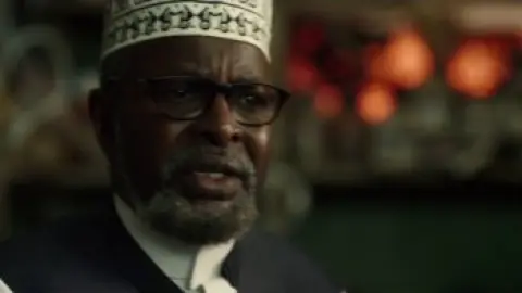 Surviving.Black.Hawk.Down.S01.00_28_51_15.th.jpg