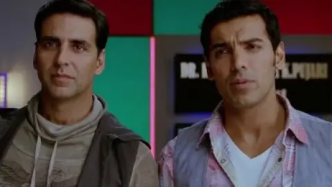 Housefull.2.2012.02_17_42_21.th.jpg