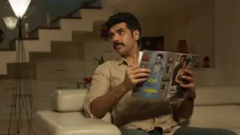 KABADADAARI.2021.1080p.UNCUT.WEB-DL.Hindi.Tamil.AAC.5.1.ESub.x264-HDHub4u.Tv.mkv.0002.th.jpg