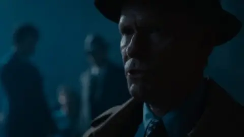 Bodies.S01E05.1080p.WEB-DL.Hindi.5.1-English.ESub.x264-HDHub4u.Tv.mkv.0009.th.jpg