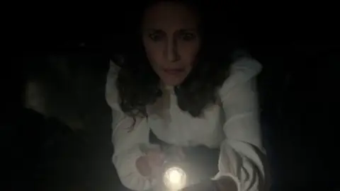 The.Conjuring.The.Devil.Made.Me.Do.It.2021.00_37_45_17.th.jpg