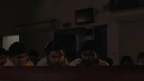 Hostel.Daze.S01.E04.Hindi.1080p.WEB-DL.5.1.ESub.x264-HDHub4u.Tv.mkv.0007.th.jpg