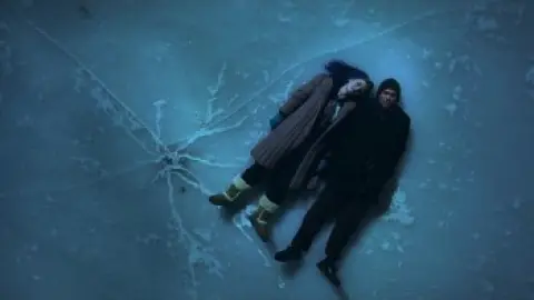 Download Eternal Sunshine of the Spotless Mind (2004) Hindi Dubbed BluRay Full Movie