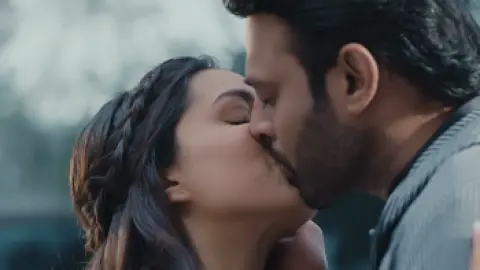 Download Saaho (2019) Hindi Dubbed HDRip Full Movie