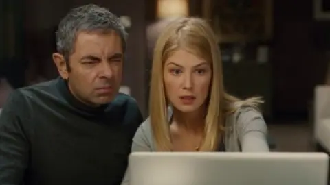 Johnny-English-Reborn-2011-01_04_22_10.th.jpg