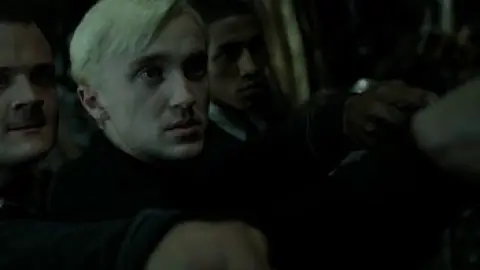 Harry-Potter-and-the-Deathly-Hallows-Part-2-2011-00_59_47_08.th.jpg