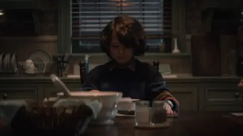 CobWeb.2023.1080p.BluRay.Hindi.ORG.2.0-English.5.1.ESub.x264-HDHub4u.Tv.mkv.0006.th.jpg