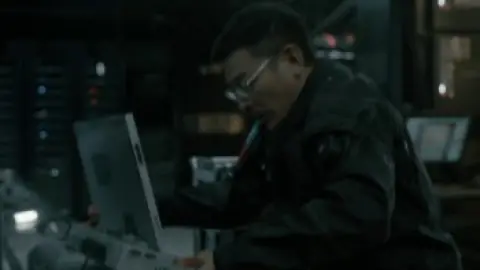 The.Wandering.Earth.2.2023.1080.mkv.0007.th.jpg
