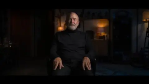 The.Devil.on.Trial.2023.1080p.WEB-DL.Hindi.5.1-English.ESub.x264-HDHub4u.Tv.mkv.0004.th.jpg