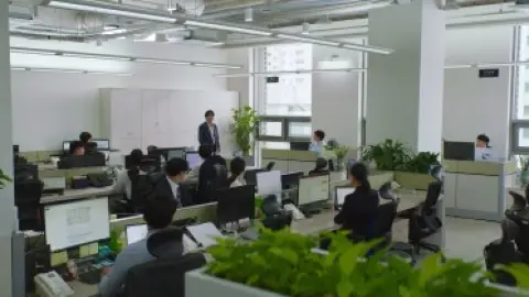 Dream.2023.1080p.WEB-DL.Hindi.AAC.5.1-Korean.ESub.x264-HDHub4u.Tv.mkv.0003.md.jpg