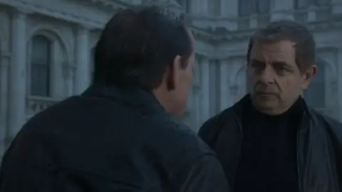 Johnny-English-Strikes-Again-2018-01_02_46_17.th.jpg