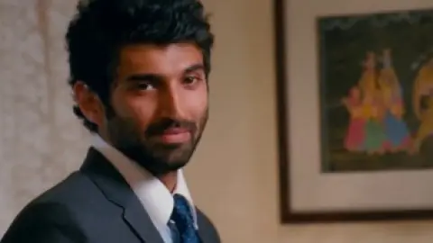Yeh.Jawaani.Hai.Deewani.2013.01_22_26_12.th.jpg