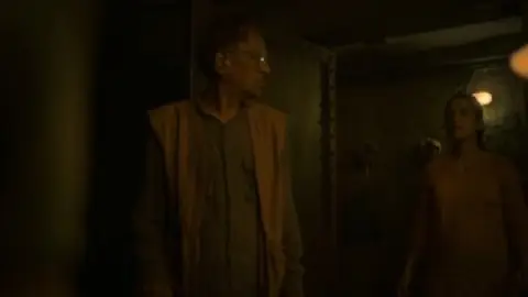 Kaala.Paani.S01E04.1080p.WEB-DL.5.1.ESub.x264-HDHub4u.Tv.mkv.0006.th.jpg