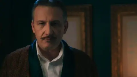 Bither-A.Forbidden.Passion.2023.1080p.WEB-DL.Hindi.5.1-Turkish.ESub.x264-HDHub4u.Tv.mkv.0007.th.jpg