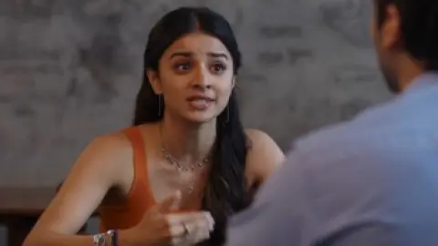 Tumse.Na.Ho.Payega.2023.1080p.WEB-DL.5.1.ESub.x264-HDHub4u.Tv.mkv.0009.th.jpg