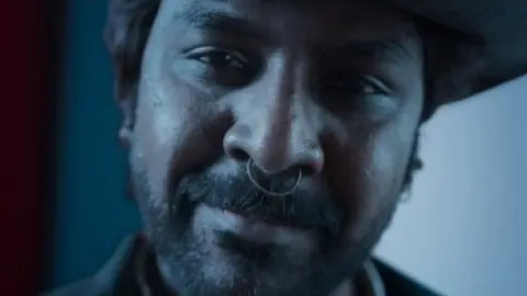 Jigarthanda-DoubleX.2023.1080p.Hindi.WEB-DL.5.1.ESub.x264-HDHub4u.Tv.mkv.0004.th.jpg