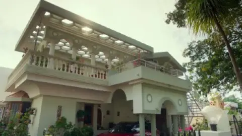 Bad.Boy.2023.1080p.Hindi.WEB-DL.5.1.ESub.x264-HDHub4u.Tv.mkv.0006.th.jpg