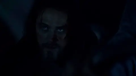 In.the.Shadow.of.the.Moon.2019.1080p.WEB-DL.Hindi.5.1-English.5.1.x264-HDHub4u.Tv.mkv.0008.md.jpg