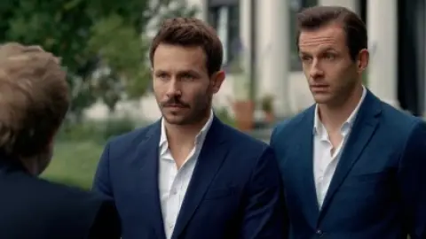 Squared.Love.Everlasting.2023.1080p.WEB-DL.Hindi.5.1-English.ESub.x264-HDHub4u.Tv.mkv.0001.md.jpg