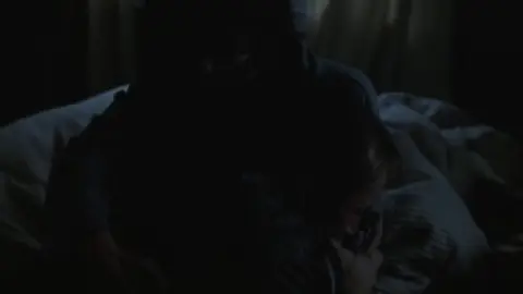 8MM.2.2005.1080p.WEB-DL.Hindi.5.1-English.ESub.x264-HDHub4u.Tv.mkv.0009.th.jpg