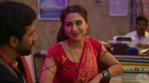 Download Zara Hatke Zara Bachke (2023) Hindi HDRip Full Movie