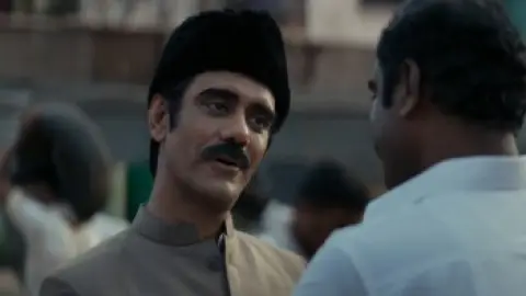 Bambai.Meri.Jaan.S01E02.720p.WEB-DL.5.1.ESub.x264-HDHub4u.Tv.mkv.0002.th.jpg