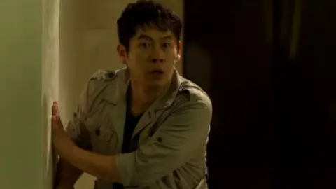 The.Spy.Undercover.Operation.2013.1080p.WEB-DL.Hindi.5.1-Korean.ESub.x264-HDHub4u.Tv.mkv.0003.md.jpg