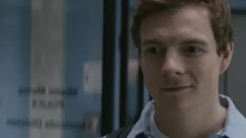 Dexter.Original.Sin.S01.00_47_56_23.th.jpg