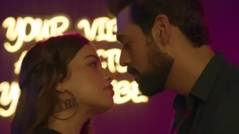 Download Moonwalk Season 1 Hindi HDRip Full Series