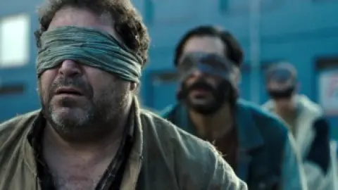 Download Bird Box Barcelona 2023 Hindi Dubbed HDRip Full Movie