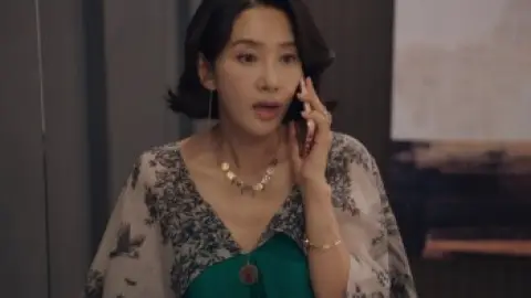 When.the.Phone.Rings.S01.00_39_36_02.th.jpg