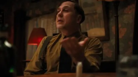 All.The.Light.We.Cannot.See.2023.S01E03.1080p.10bit.HEVC.WEB-DL.Hindi.5.1-English.ESub.x265-HDHub4u.Tv.mkv.0004.th.jpg