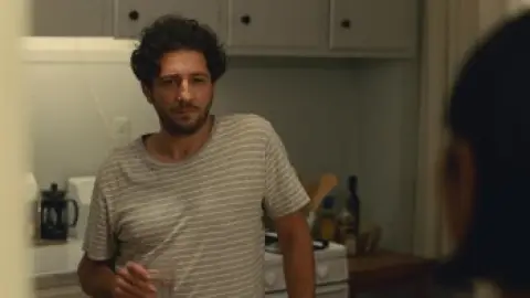 Past.Lives.2023.1080p.BluRay.Hindi.2.0-Korean.5.1.ESub.x264-HDHub4u.Tv.mkv.0006.th.jpg