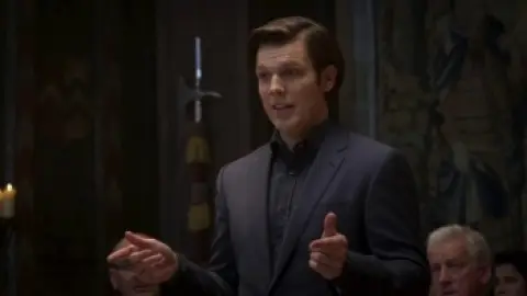 Johnny-English-Strikes-Again-2018-01_13_51_10.th.jpg