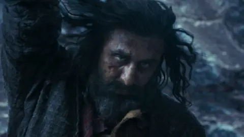 Download ShamShera 2022 Hindi HDRip Full Movie