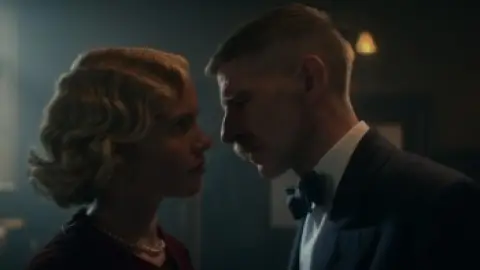 Download Peaky Blinders Season 5 Hindi Dubbed BluRay Full Series