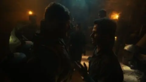 Ambush.720p.WEB-DL.Hindi-English.ESub.x264-HDHub4u.Tv.mkv.0006.th.jpg