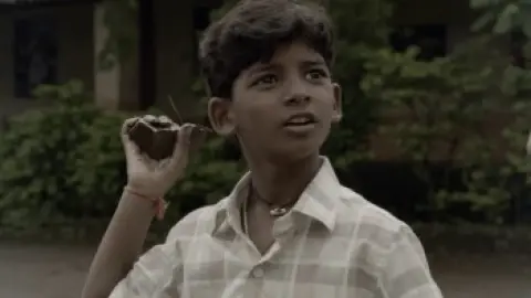 Sacred.Games.S01.00_19_52_19.th.jpg