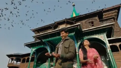 Sita.Ramam.2022.1080p.WEB-DL.AAC.5.1.ESub.x264-HDHub4u.Tv.mkv.0004.th.jpg