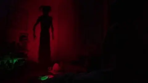 Annabelle.Comes.Home.2019.01_16_54_22.th.jpg