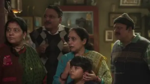 Download Zara Hatke Zara Bachke (2023) Hindi HDRip Full Movie