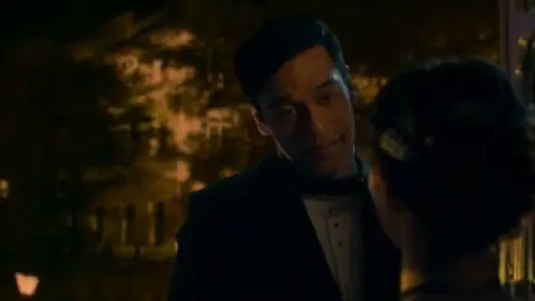 Qala.2022.1080p.WEB-DL.AAC.5.1.ESub.x264-HDHub4u.Tv.mkv.0002.th.jpg