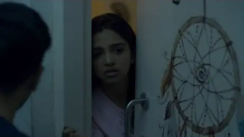 Hostel.Daze.S02.E03.Hindi.1080p.WEB-DL.5.1.ESub.x264-HDHub4u.Tv.mkv.0007.th.jpg
