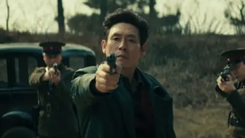 Phantom.2023.1080p.BluRay.Hindi.5.1-Korean.ESub.x264-HDHub4u.Tv.mkv.0003.th.jpg