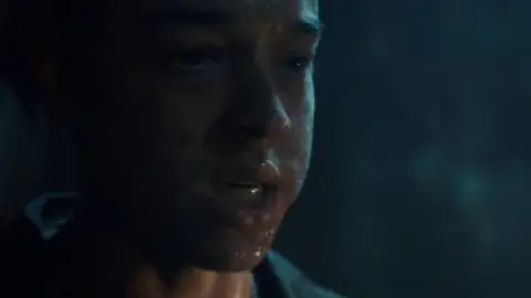 Ambush.720p.WEB-DL.Hindi-English.ESub.x264-HDHub4u.Tv.mkv.0005.th.jpg
