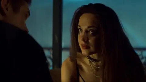 In.the.Shadow.of.the.Moon.2019.1080p.WEB-DL.Hindi.5.1-English.5.1.x264-HDHub4u.Tv.mkv.0001.md.jpg