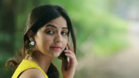 Do.Khiladi.2019.01_36_30_04.th.jpg