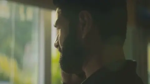 The.Jengaburu.Curse.S01.E05.1080p.Hindi.WEB-DL.5.1.ESub.x264-HDHub4u.Tv.mkv.0004.md.jpg