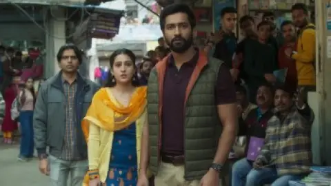 Download Zara Hatke Zara Bachke (2023) Hindi HDRip Full Movie