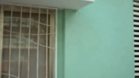 Hostel-Daze.S04E04.1080p.WEB-DL.5.1.ESub.x264-HDHub4u.Tv.mkv.0005.th.jpg